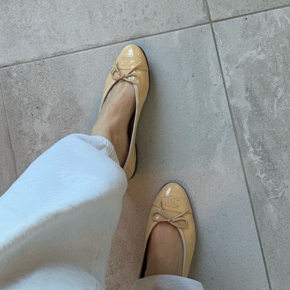 Chanel Ballet Flat  in neutral colors - Picture 6 of 10